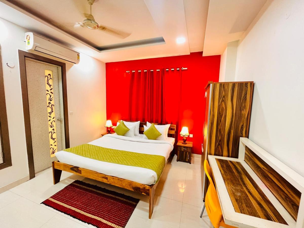 Hotel Park Pride Pitampura New Delhi, Couple Friendly Экстерьер фото