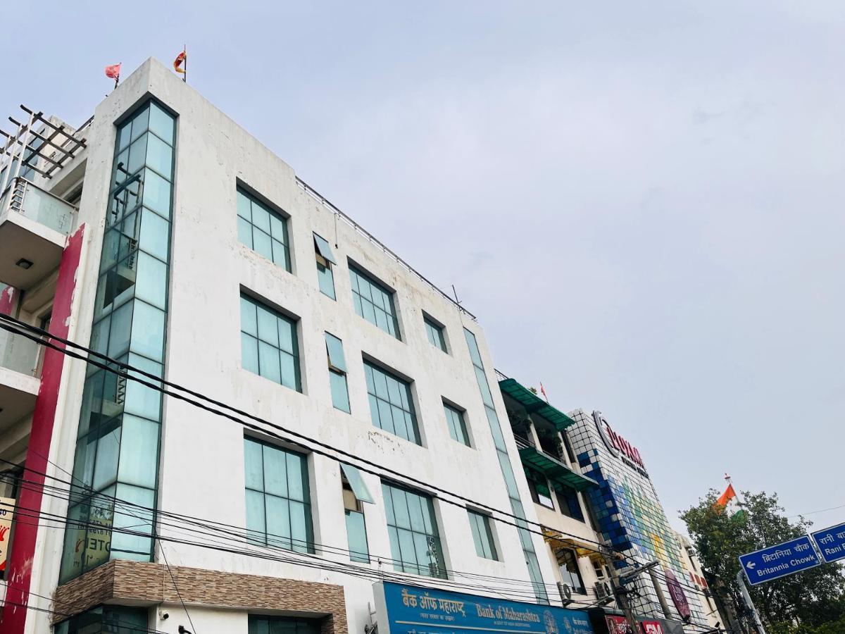 Hotel Park Pride Pitampura New Delhi, Couple Friendly Экстерьер фото