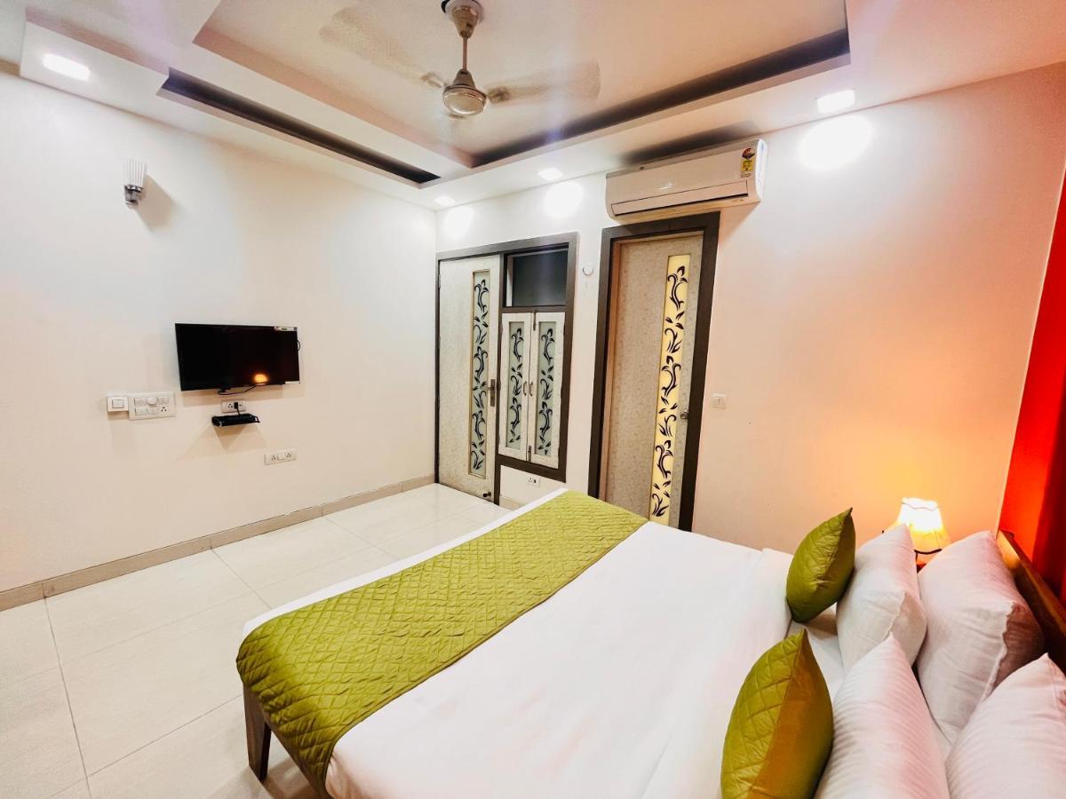 Hotel Park Pride Pitampura New Delhi, Couple Friendly Экстерьер фото