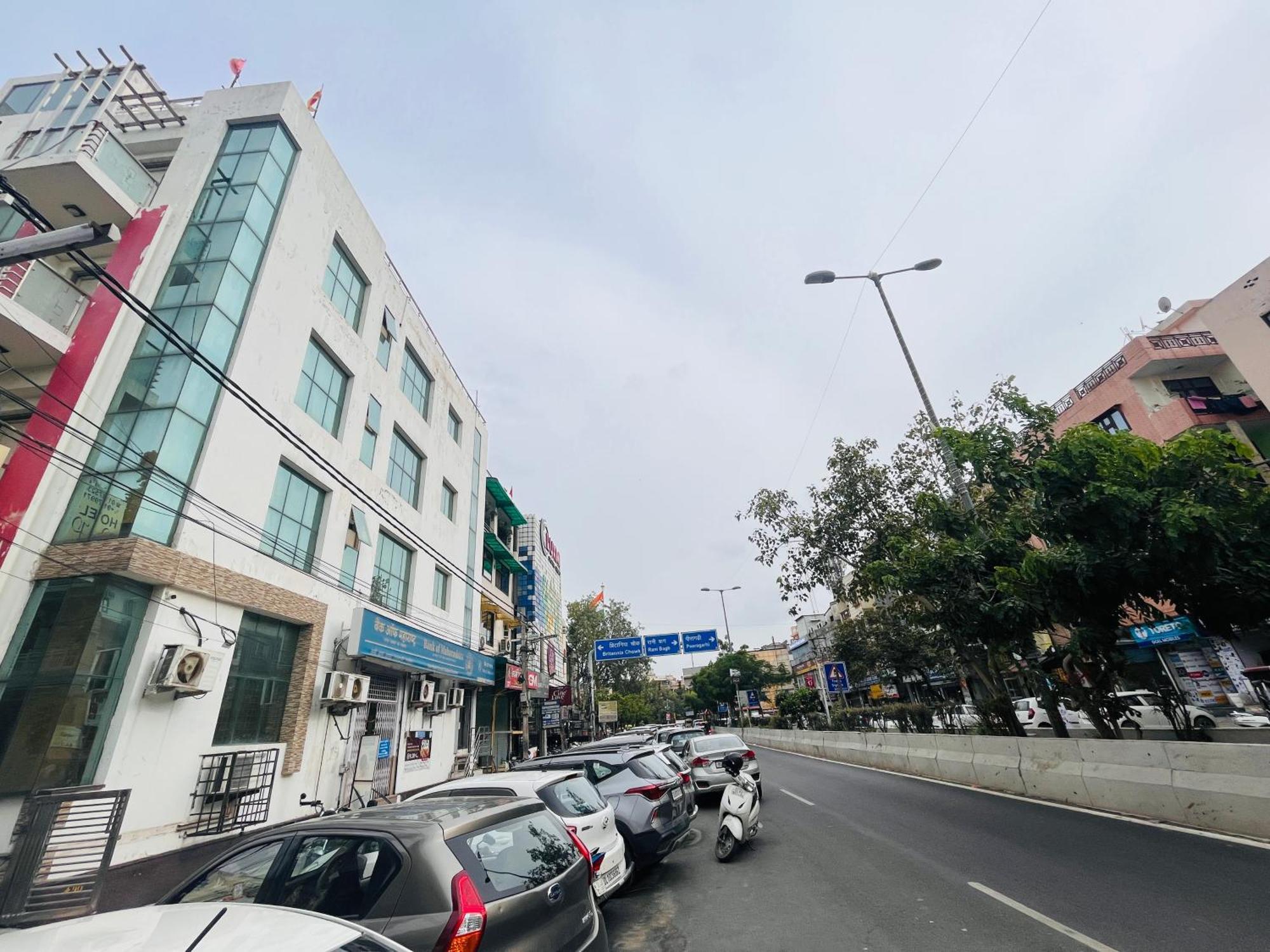 Hotel Park Pride Pitampura New Delhi, Couple Friendly Экстерьер фото