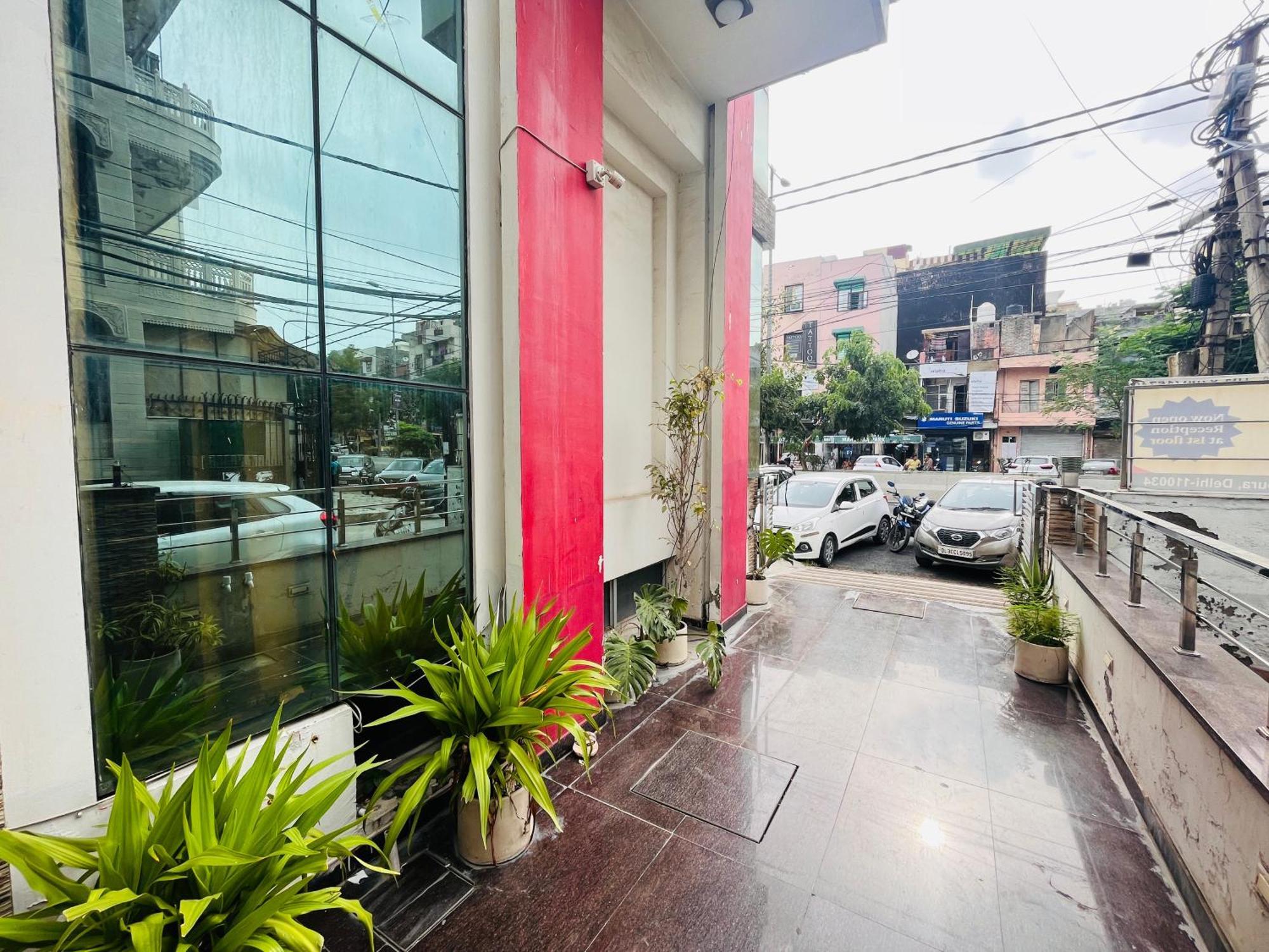 Hotel Park Pride Pitampura New Delhi, Couple Friendly Экстерьер фото